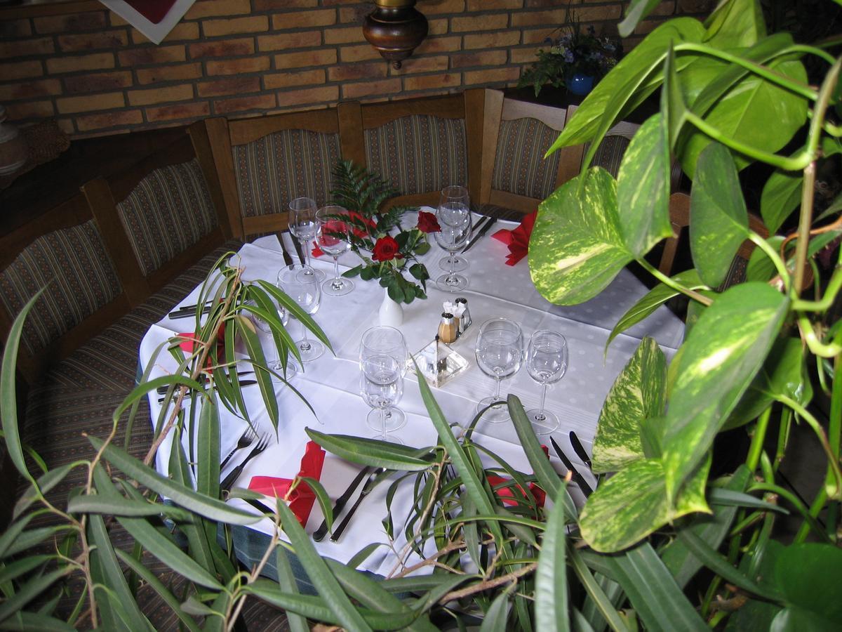 Hotel-Restaurant-Pfaelzer-Stuben Bruchmühlbach-Miesau Exterior foto